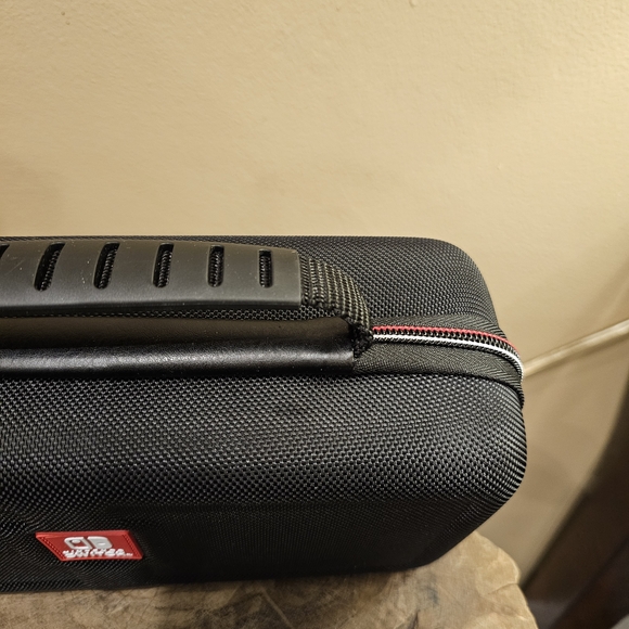 Nintendo Switch Game Traveler Deluxe Travel Case - Picture 7 of 11